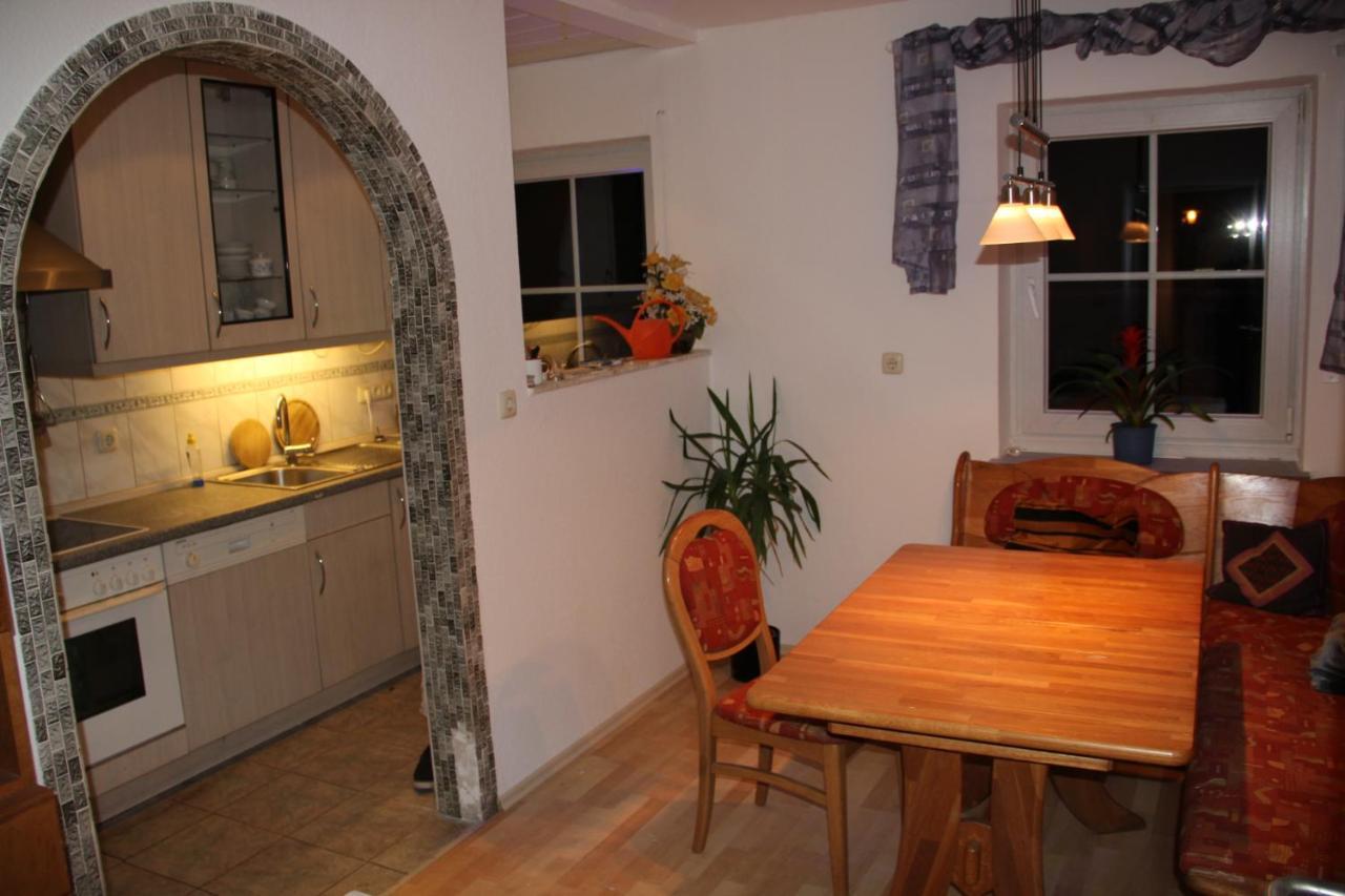 Ferienwohnung Mit 4 Schlafzimmer Fuer 2 Bis 9 Gaeste----Apartment With 4 Bedrooms For 2 To 9 Guests Нюрнберг Экстерьер фото